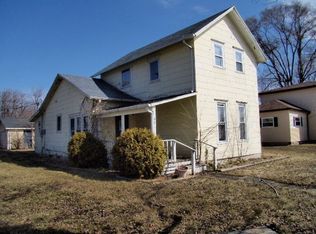 401 E Oak St, Butler, IN 46721