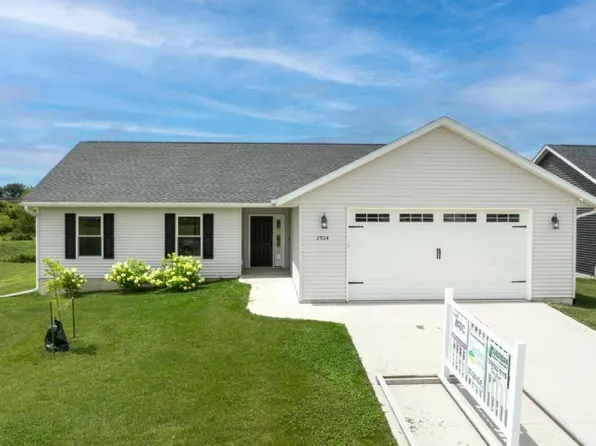 2924 Belle St SW, Cedar Rapids, IA 52404