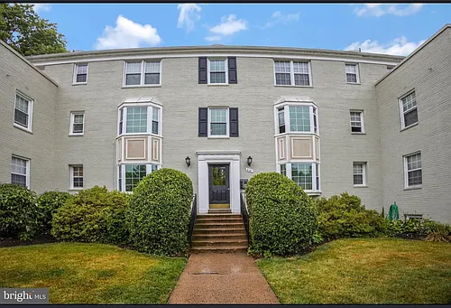 818 S Arlington Mill Dr #102 Photo 1