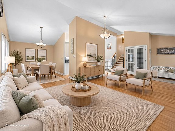 3rd image of 1613 Alamance Pl