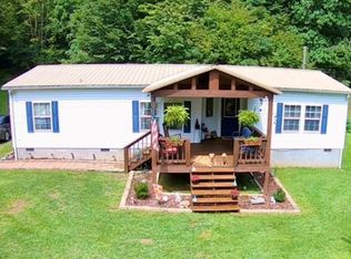 127 Cavins Br, Sitka, KY
