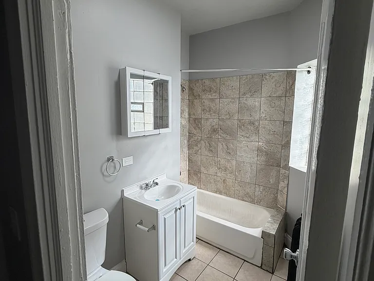 6930 S Wabash Ave #1 — Photo 11