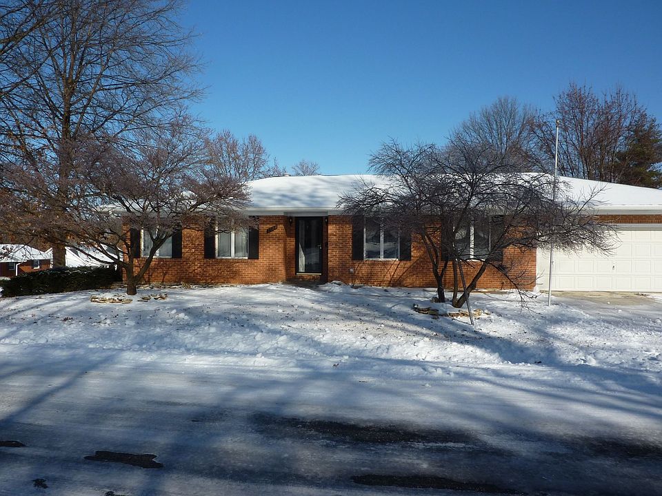 2nd image of 1122 N Metter Ave