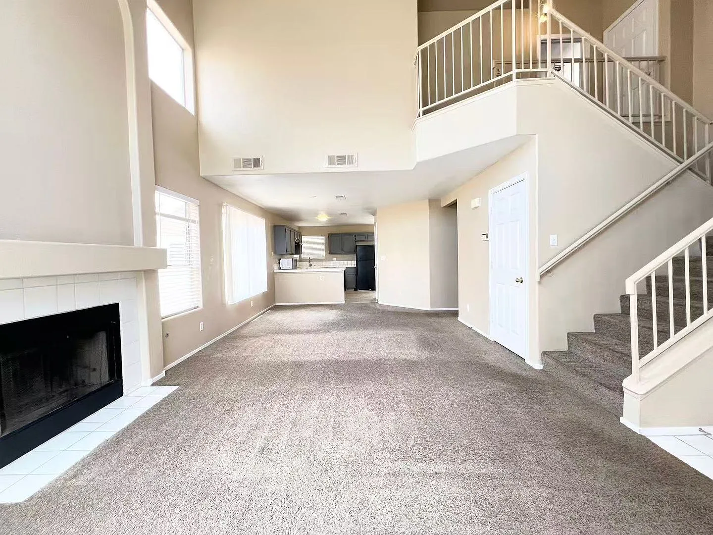 Wonderful 2-story single-family house — Photo 2