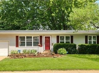 1220 Thrush Ln, Florissant, MO