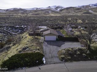 8290 Mohawk Ln, Reno, NV 89506