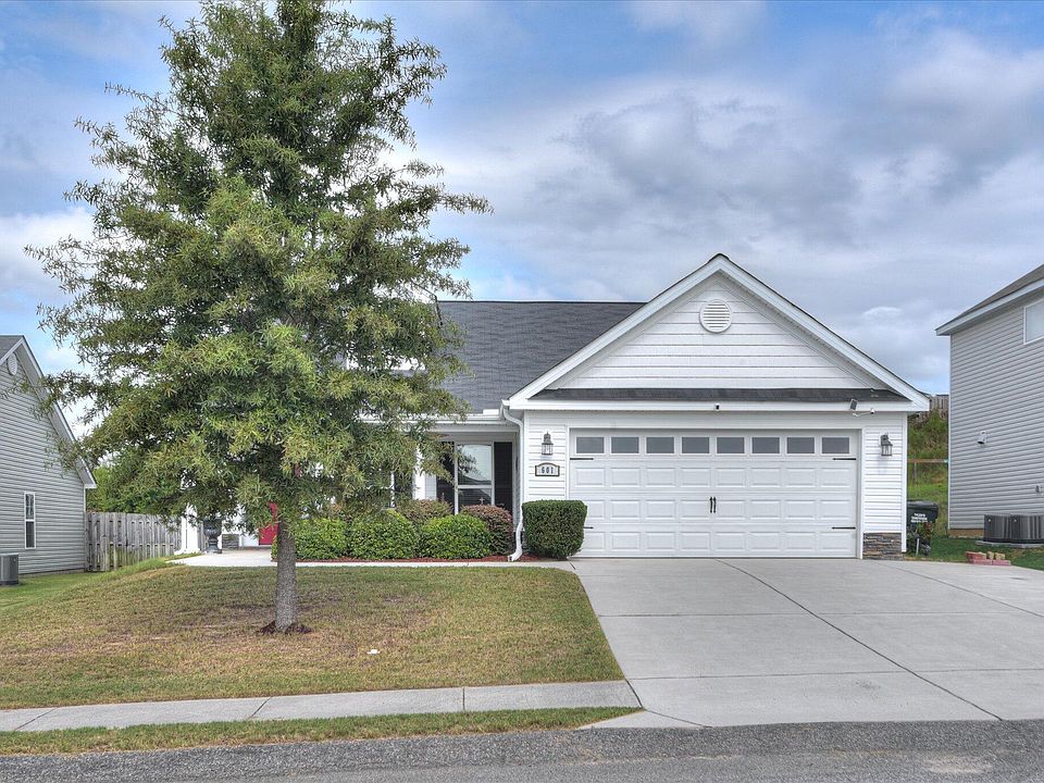 1st image of 601 Raleigh Dr