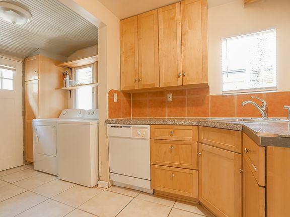 3rd image of 729 19th St #A-b