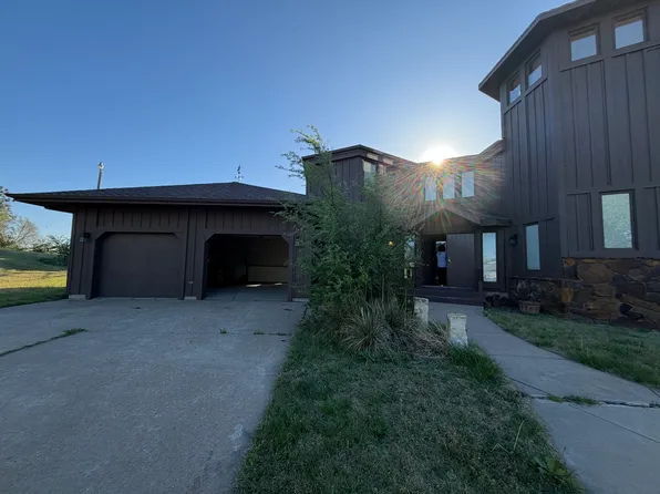 3005 S Burma Rd, Salina, KS 67401