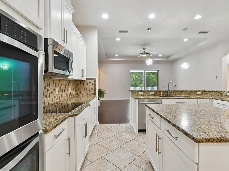 27806 Autumn Breeze Cir — Photo 18