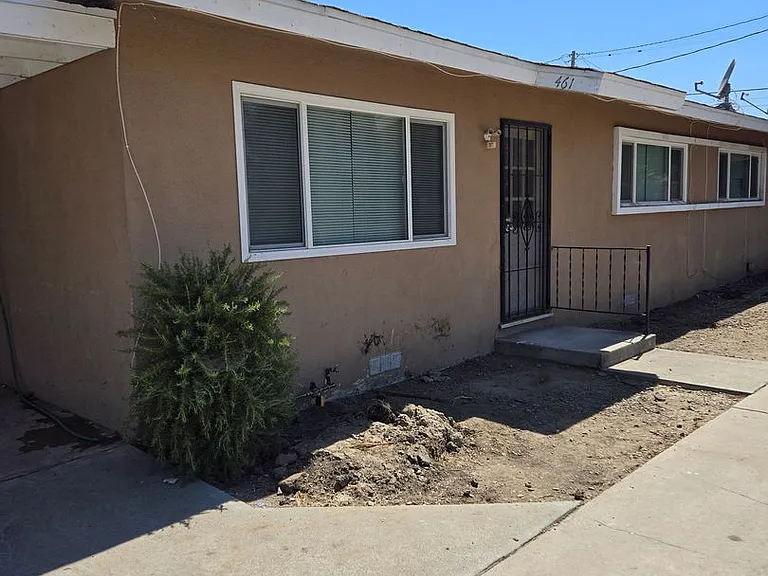 461 N Franklin St — Photo 2