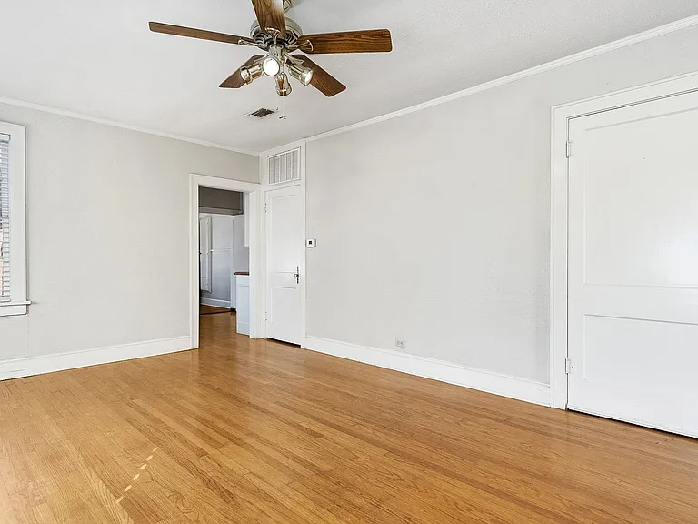 504 Gladstone Blvd — Photo 11