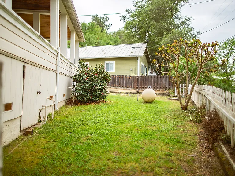 10760 Fleehart St — Photo 15