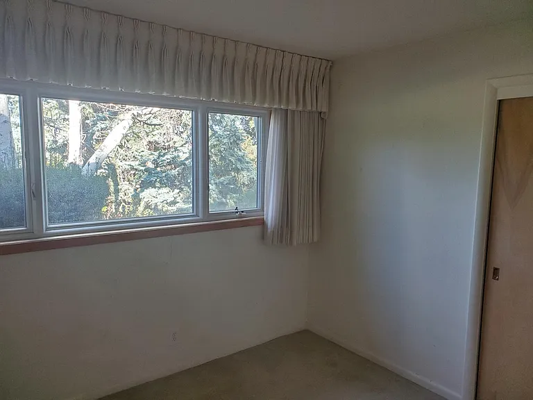 1137 S Mercedes Way — Photo 9