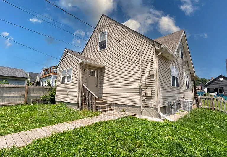 743 Cottage Ave — Photo 36