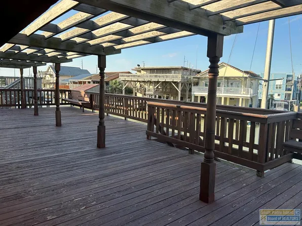 602 Windward Dr, Port Isabel, TX 78578