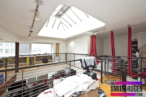 Rented by R New York | media 2