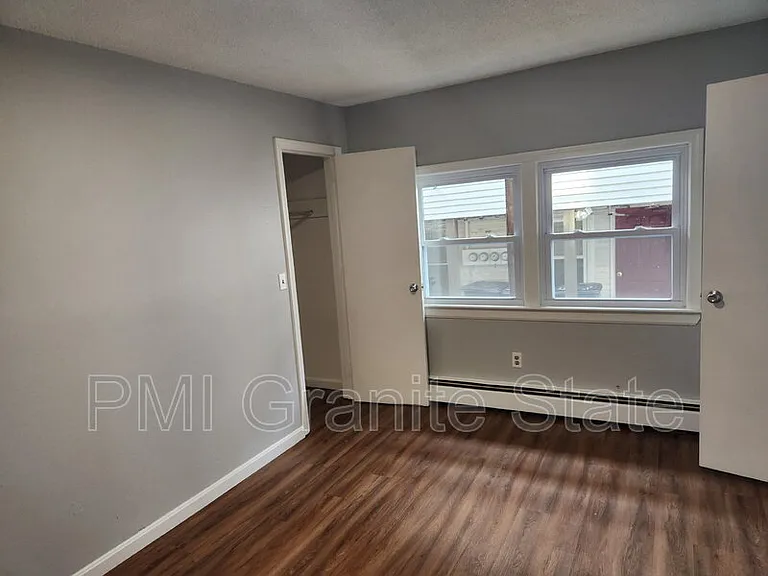 8B Beacon St #8B — Photo 4