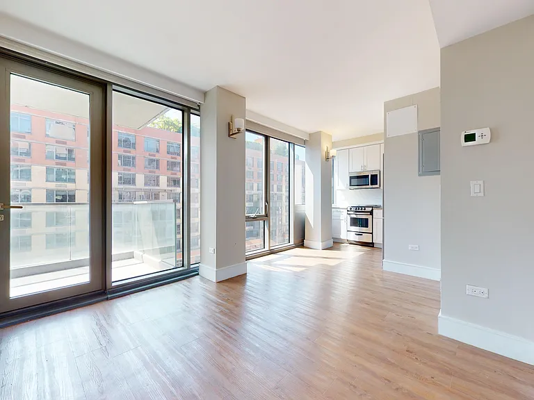 237 E 34th St #1901 — Photo 7