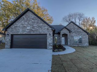 2500 Neeley Rae Cir, Paragould, AR 72450