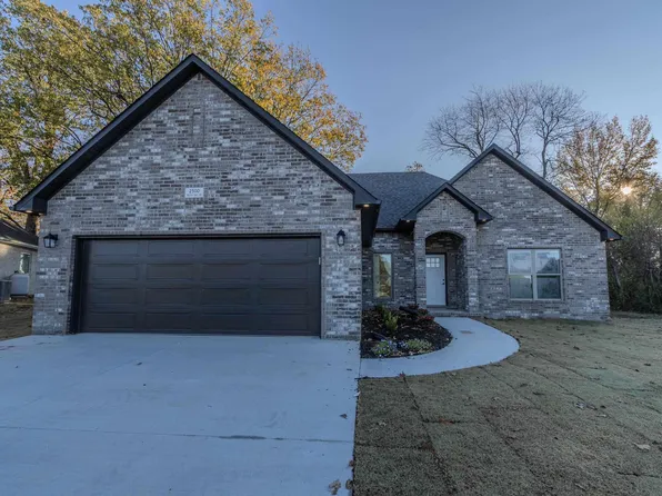 2500 Neeley Rae Cir, Paragould, AR 72450