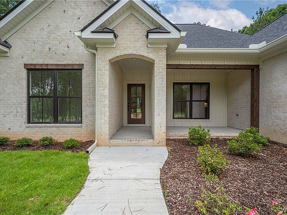 2nd image of 19034 Northside Heights Rd