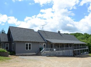 5102 N Eliz Scales Md Rd, Scales Mound, IL 61075