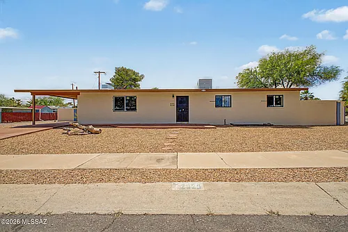 2625 W Oregon St Photo 1