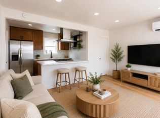784 E Walton St APT B, Signal Hill, CA 90755
