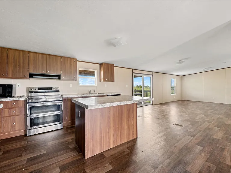 360 Shady Oaks #B — Photo 10