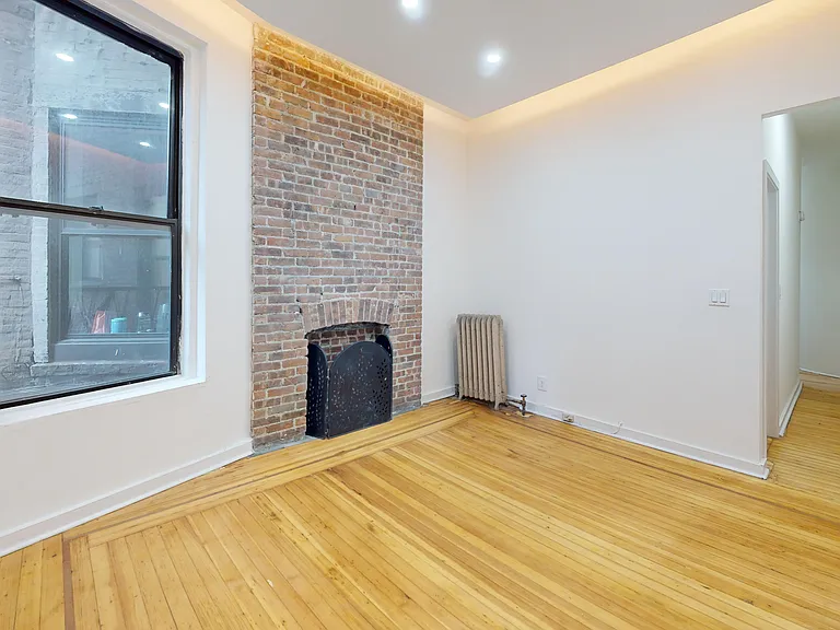 158 W 84th St #3C — Photo 7