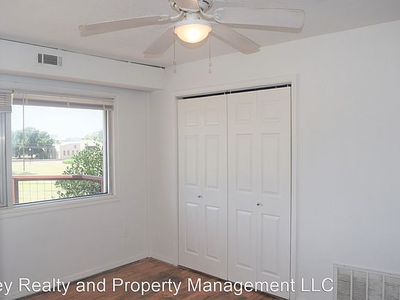 3rd image of 229 E Madison Ave APT 2