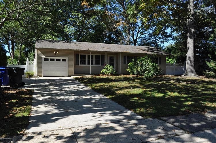 1st image of 616 Texas Dr