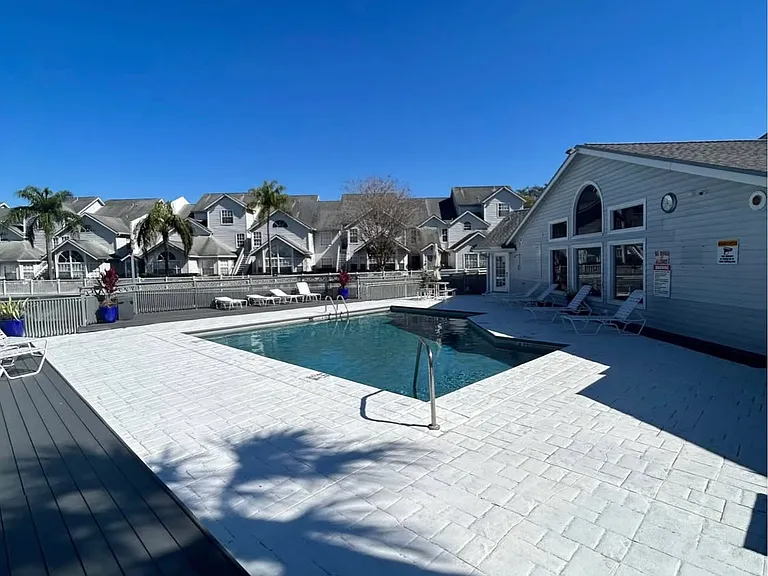 12133 Armenia Gables Cir — Photo 2