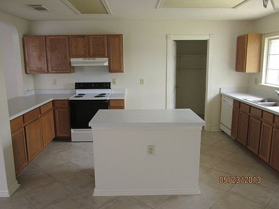 5th image of 11914 Auburn Brk