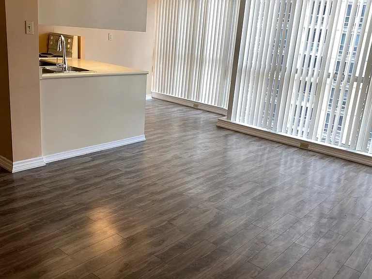 736 Bay St #1410 — Photo 14