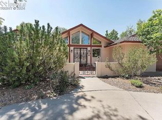 5 Ridgeweed Ct, Pueblo, CO 81001