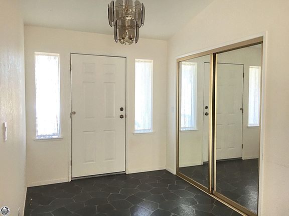 2nd image of 22860 Parkwood Dr #83
