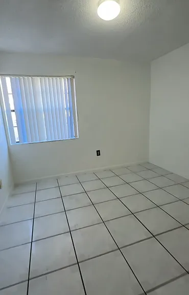 1703 San Remo Cir — Photo 22