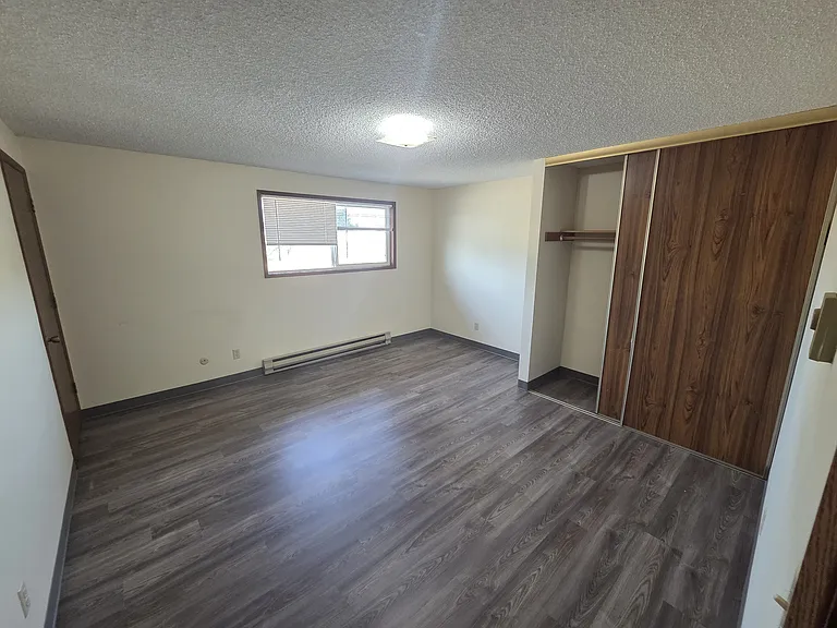 615 N Main St — Photo 13