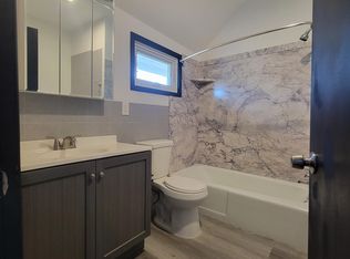 623 1/2 Grove St #1/2, Perry, IA 50220