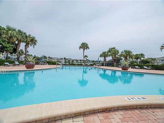 3rd image of 265 Sea Horse Dr SE APT D