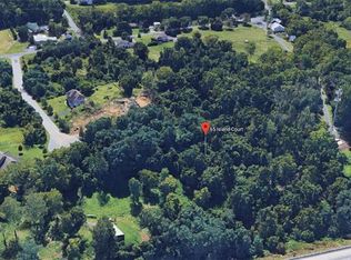 65 Island Ct, Easton, PA 18042