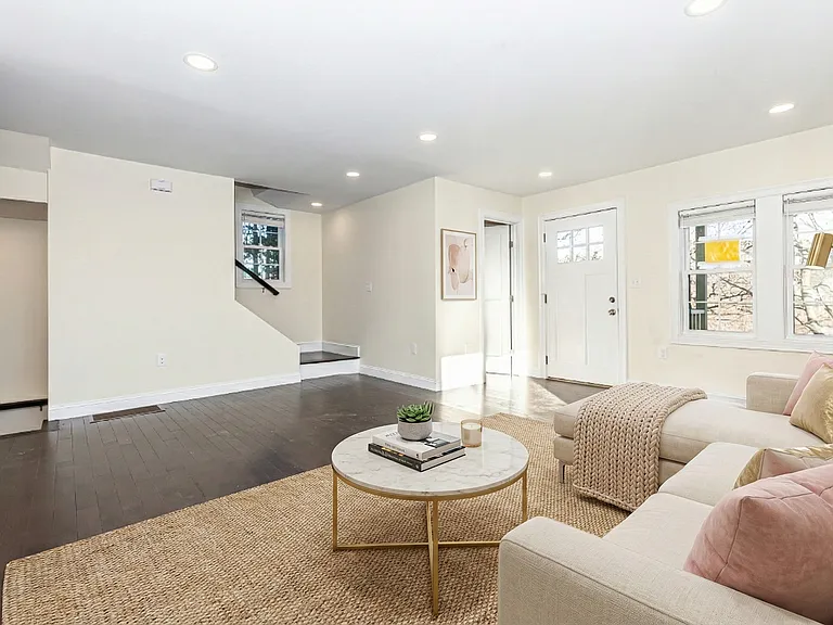 48 Caldwell Rd #48 — Photo 3