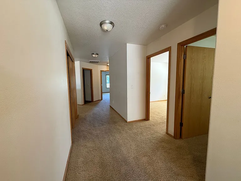 20591 Conifer Ave — Photo 3