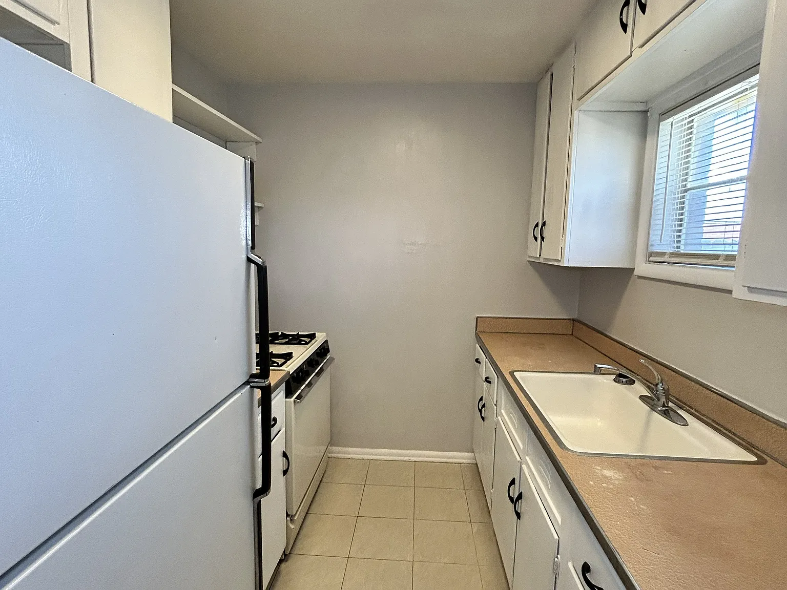 1 bed, 800 sqft, $795 — Photo 3