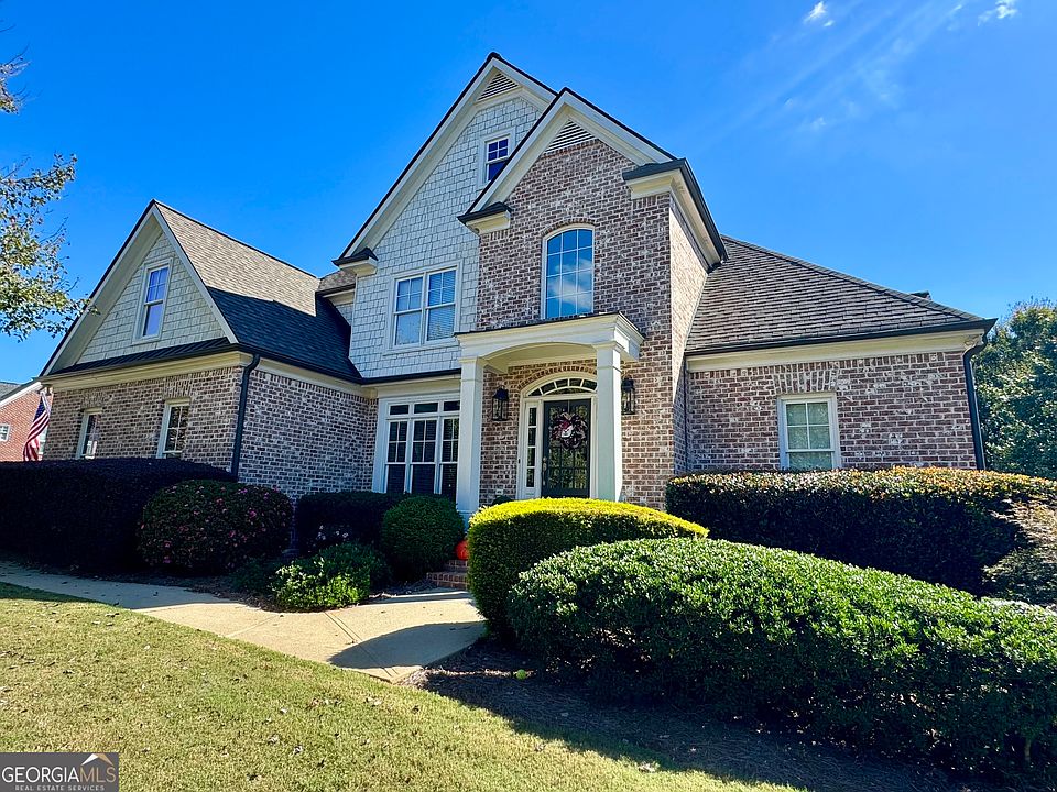 1st image of 1071 Oaklake Cir