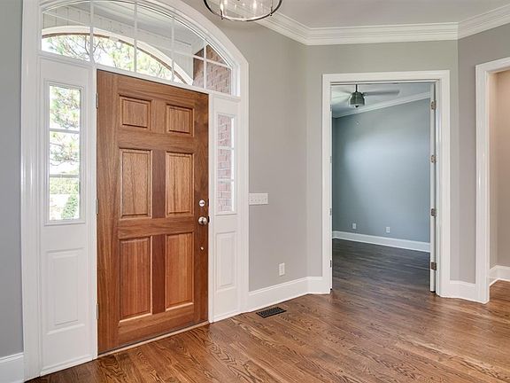 4th image of 129 Longwood Green Ct