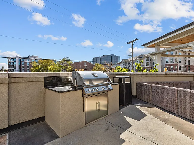 Duet Apartments — Photo 27