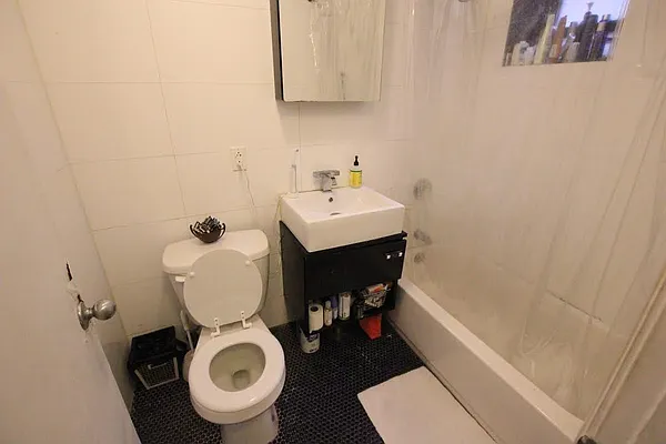 Rented by Bedford 6 Real Estate | media 16